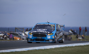 Scott Pye recovers well in hard fought Phillip Island SuperSprint final