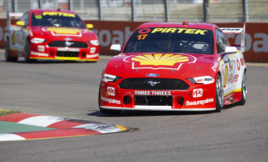 COULTHARD NARROWLY MISSES PODIUM AT TOWNSVILLE  SUPERSPRINT